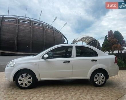 Белый Шевроле Авео, объемом двигателя 1.5 л и пробегом 233 тыс. км за 2999 $, фото 26 на Automoto.ua
