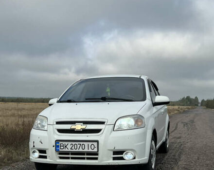 Білий Шевроле Авео, об'ємом двигуна 1.6 л та пробігом 157 тис. км за 3599 $, фото 11 на Automoto.ua