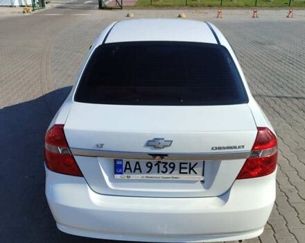 Білий Шевроле Авео, об'ємом двигуна 1.6 л та пробігом 200 тис. км за 3150 $, фото 8 на Automoto.ua
