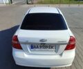 Білий Шевроле Авео, об'ємом двигуна 1.6 л та пробігом 200 тис. км за 3150 $, фото 8 на Automoto.ua