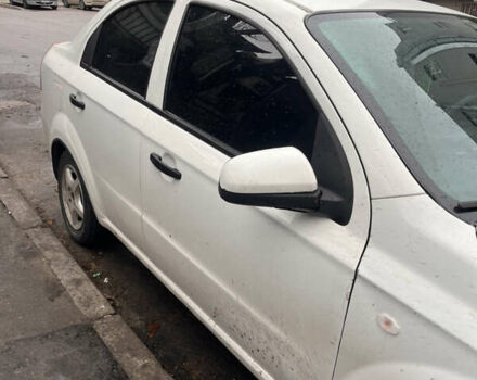 Білий Шевроле Авео, об'ємом двигуна 1.5 л та пробігом 401 тис. км за 2200 $, фото 2 на Automoto.ua