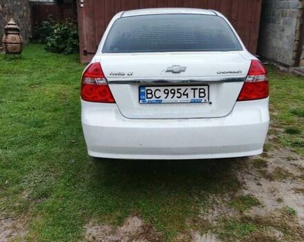 Белый Шевроле Авео, объемом двигателя 1.6 л и пробегом 182 тыс. км за 3300 $, фото 1 на Automoto.ua