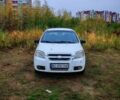 Белый Шевроле Авео, объемом двигателя 1.5 л и пробегом 365 тыс. км за 1500 $, фото 1 на Automoto.ua