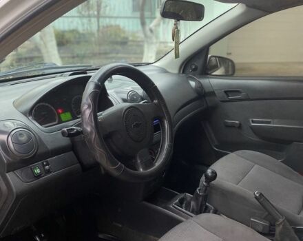 Белый Шевроле Авео, объемом двигателя 1.5 л и пробегом 403 тыс. км за 2500 $, фото 5 на Automoto.ua