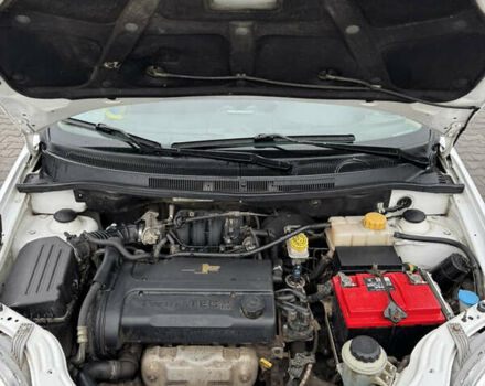 Білий Шевроле Авео, об'ємом двигуна 1.6 л та пробігом 89 тис. км за 5200 $, фото 16 на Automoto.ua