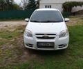 Белый Шевроле Авео, объемом двигателя 1.6 л и пробегом 182 тыс. км за 3300 $, фото 4 на Automoto.ua