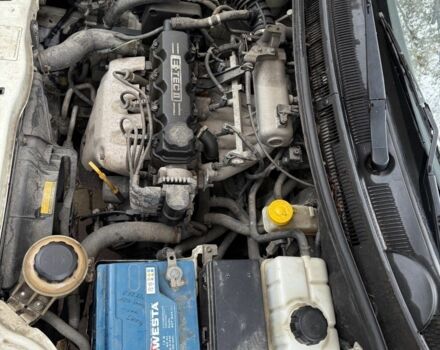 Белый Шевроле Авео, объемом двигателя 1.5 л и пробегом 84 тыс. км за 4200 $, фото 14 на Automoto.ua