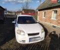 Білий Шевроле Авео, об'ємом двигуна 1.6 л та пробігом 300 тис. км за 2900 $, фото 1 на Automoto.ua