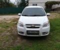 Белый Шевроле Авео, объемом двигателя 1.6 л и пробегом 182 тыс. км за 3300 $, фото 1 на Automoto.ua