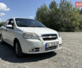 Белый Шевроле Авео, объемом двигателя 1.5 л и пробегом 260 тыс. км за 2700 $, фото 3 на Automoto.ua
