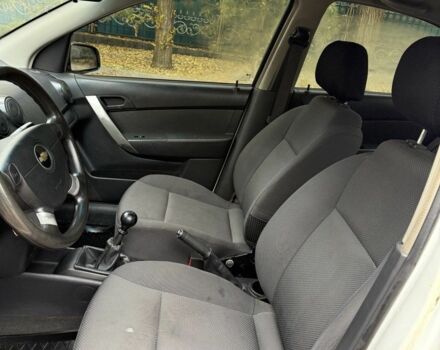 Белый Шевроле Авео, объемом двигателя 1.5 л и пробегом 84 тыс. км за 4200 $, фото 9 на Automoto.ua