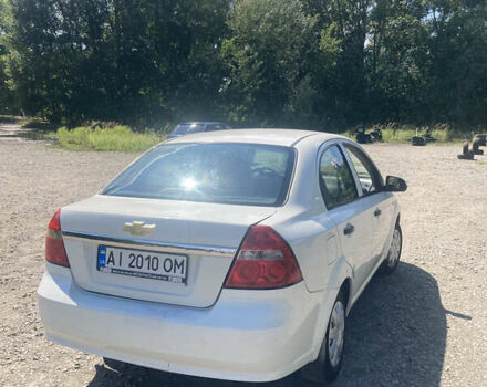Белый Шевроле Авео, объемом двигателя 1.5 л и пробегом 252 тыс. км за 2900 $, фото 6 на Automoto.ua