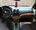 Белый Шевроле Авео, объемом двигателя 1.6 л и пробегом 182 тыс. км за 3300 $, фото 3 на Automoto.ua