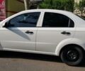 Белый Шевроле Авео, объемом двигателя 1.6 л и пробегом 147 тыс. км за 5700 $, фото 1 на Automoto.ua