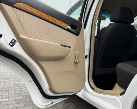 Білий Шевроле Авео, об'ємом двигуна 1.6 л та пробігом 89 тис. км за 5200 $, фото 8 на Automoto.ua