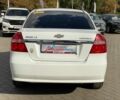 Белый Шевроле Авео, объемом двигателя 1.6 л и пробегом 230 тыс. км за 3800 $, фото 5 на Automoto.ua