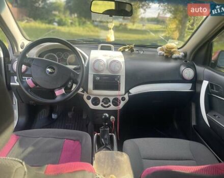 Білий Шевроле Авео, об'ємом двигуна 1.5 л та пробігом 262 тис. км за 4500 $, фото 8 на Automoto.ua