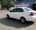 Белый Шевроле Авео, объемом двигателя 1.6 л и пробегом 400 тыс. км за 3900 $, фото 5 на Automoto.ua