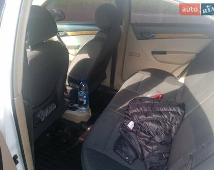 Белый Шевроле Авео, объемом двигателя 1.6 л и пробегом 260 тыс. км за 4600 $, фото 10 на Automoto.ua