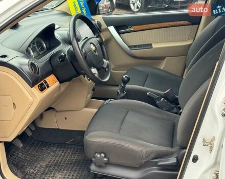 Белый Шевроле Авео, объемом двигателя 1.6 л и пробегом 89 тыс. км за 5240 $, фото 13 на Automoto.ua