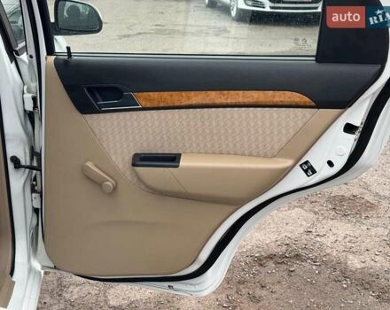 Белый Шевроле Авео, объемом двигателя 1.6 л и пробегом 89 тыс. км за 5240 $, фото 18 на Automoto.ua