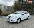 Белый Шевроле Авео, объемом двигателя 1.6 л и пробегом 176 тыс. км за 4400 $, фото 1 на Automoto.ua