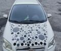 Белый Шевроле Авео, объемом двигателя 1.5 л и пробегом 401 тыс. км за 3100 $, фото 1 на Automoto.ua