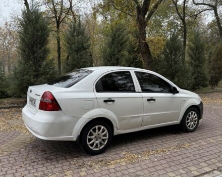 Белый Шевроле Авео, объемом двигателя 1.5 л и пробегом 84 тыс. км за 4200 $, фото 3 на Automoto.ua