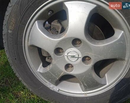 Белый Шевроле Авео, объемом двигателя 1.6 л и пробегом 260 тыс. км за 4600 $, фото 5 на Automoto.ua