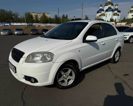 Белый Шевроле Авео, объемом двигателя 1.6 л и пробегом 433 тыс. км за 3900 $, фото 5 на Automoto.ua