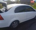 Белый Шевроле Авео, объемом двигателя 1.6 л и пробегом 260 тыс. км за 4600 $, фото 1 на Automoto.ua