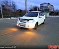 Белый Шевроле Авео, объемом двигателя 1.6 л и пробегом 202 тыс. км за 4350 $, фото 1 на Automoto.ua