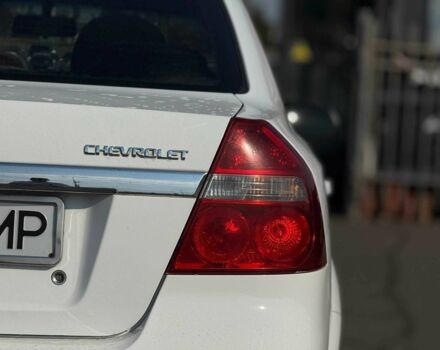 Белый Шевроле Авео, объемом двигателя 1.6 л и пробегом 433 тыс. км за 3900 $, фото 10 на Automoto.ua