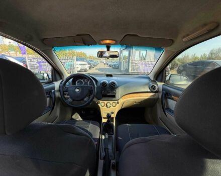 Белый Шевроле Авео, объемом двигателя 1.6 л и пробегом 433 тыс. км за 3900 $, фото 19 на Automoto.ua
