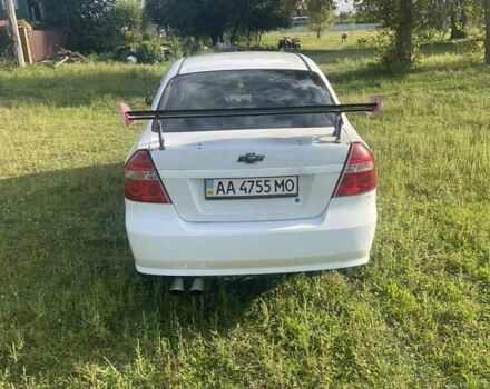 Білий Шевроле Авео, об'ємом двигуна 1.5 л та пробігом 262 тис. км за 4500 $, фото 6 на Automoto.ua