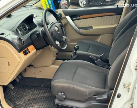 Белый Шевроле Авео, объемом двигателя 1.6 л и пробегом 89 тыс. км за 5240 $, фото 13 на Automoto.ua
