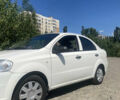 Белый Шевроле Авео, объемом двигателя 1.5 л и пробегом 252 тыс. км за 2900 $, фото 1 на Automoto.ua