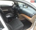 Білий Шевроле Авео, об'ємом двигуна 1.6 л та пробігом 245 тис. км за 4700 $, фото 1 на Automoto.ua