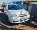 Білий Шевроле Авео, об'ємом двигуна 1.6 л та пробігом 266 тис. км за 2700 $, фото 1 на Automoto.ua