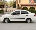 Белый Шевроле Авео, объемом двигателя 1.5 л и пробегом 257 тыс. км за 3000 $, фото 1 на Automoto.ua