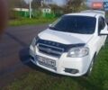 Белый Шевроле Авео, объемом двигателя 1.6 л и пробегом 260 тыс. км за 4600 $, фото 3 на Automoto.ua