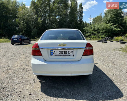 Белый Шевроле Авео, объемом двигателя 1.5 л и пробегом 252 тыс. км за 2900 $, фото 7 на Automoto.ua