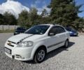 Белый Шевроле Авео, объемом двигателя 1.6 л и пробегом 210 тыс. км за 3757 $, фото 1 на Automoto.ua