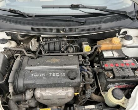 Белый Шевроле Авео, объемом двигателя 1.6 л и пробегом 158 тыс. км за 3199 $, фото 7 на Automoto.ua