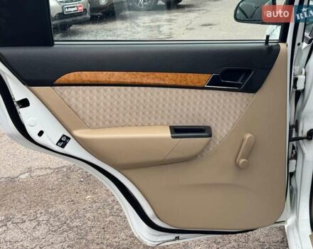 Белый Шевроле Авео, объемом двигателя 1.6 л и пробегом 89 тыс. км за 5240 $, фото 15 на Automoto.ua