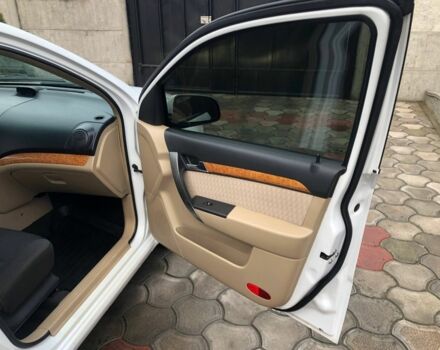 Белый Шевроле Авео, объемом двигателя 1.6 л и пробегом 228 тыс. км за 4200 $, фото 11 на Automoto.ua