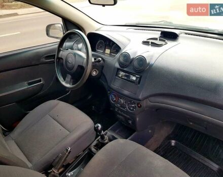 Белый Шевроле Авео, объемом двигателя 1.5 л и пробегом 160 тыс. км за 3400 $, фото 11 на Automoto.ua