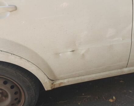 Білий Шевроле Авео, об'ємом двигуна 1.6 л та пробігом 175 тис. км за 3200 $, фото 4 на Automoto.ua