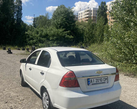 Белый Шевроле Авео, объемом двигателя 1.5 л и пробегом 252 тыс. км за 2900 $, фото 8 на Automoto.ua