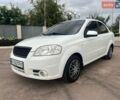 Білий Шевроле Авео, об'ємом двигуна 1.6 л та пробігом 271 тис. км за 3500 $, фото 1 на Automoto.ua